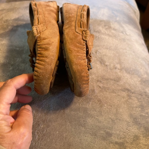 UGG Sz 8 Roni Moccasin Slipper Suede Leather Loafer Shoes Chestnut Brown Women’s - Picture 3 of 16